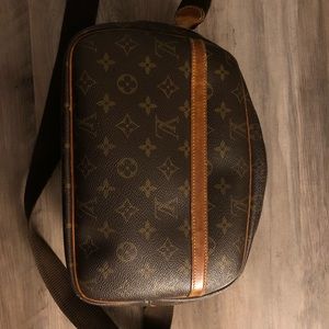 Louis Vuitton Reporter PM Monogram Crossbody
